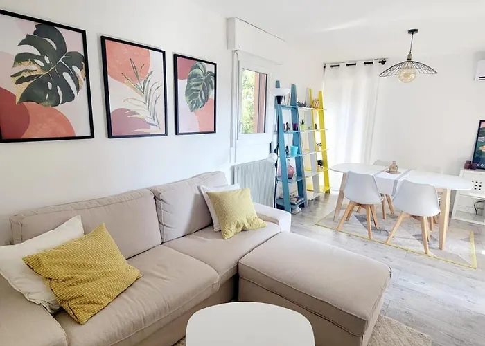 Le Pradet Cosy Beach Apartment, Proximite Plage A Pied